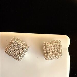 Elegant 1CT Silver Stud Earrings